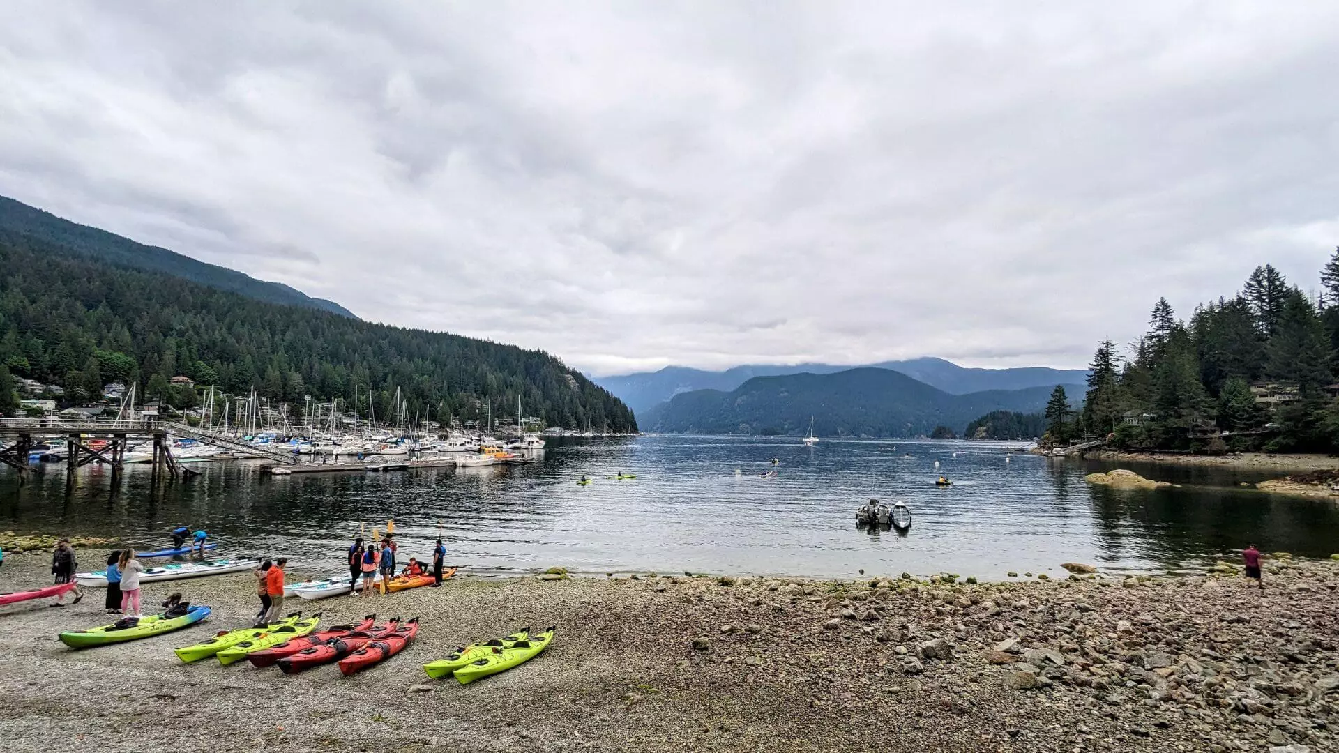 kayaking in deep cove vancouver